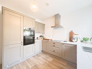 Photo 24- click for photo gallery